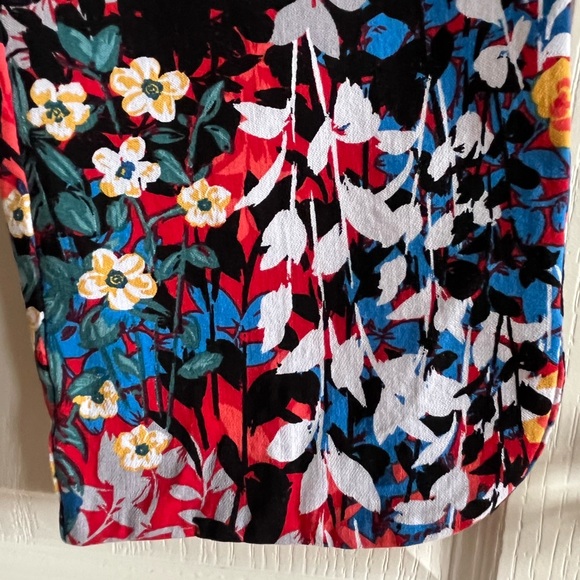 🛍️ UP! Ladies Floral Ankle Pants - Picture 2 of 12